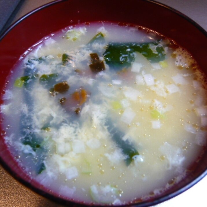 わかめとたまごの中華スープ